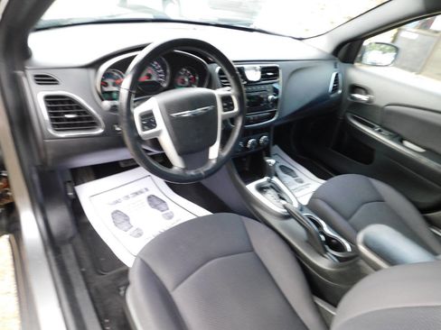 Used 2013 Chrysler 200 Touring image 23