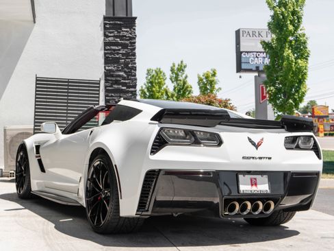 Used 2019 Chevrolet Corvette Grand Sport RWD image 9