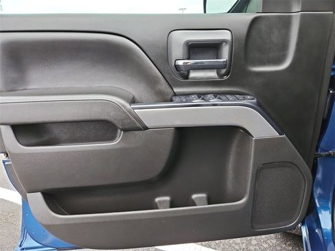 Certified 2018 Chevrolet Silverado 1500 LT w/ Texas Edition image 21