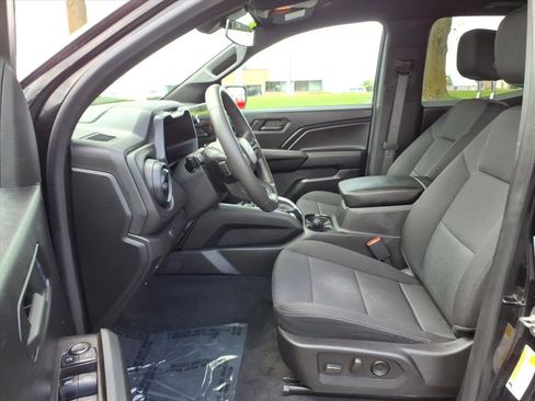 Used 2024 Chevrolet Colorado Trail Boss w/ Advanced Trailering Package AWD/4WD image 27