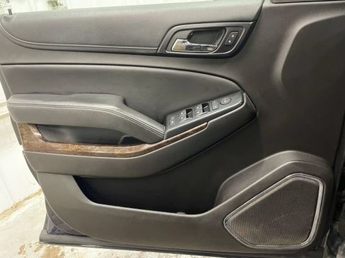 Used 2017 Chevrolet Suburban LS AWD/4WD image 14