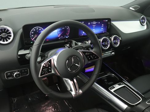 New 2026 Mercedes-Benz GLA 250 image 4