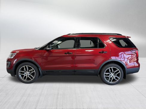 Used 2016 Ford Explorer Sport w/ Equipment Group 401A AWD/4WD image 4