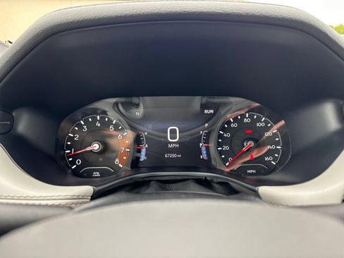 Used 2025 Jeep Compass Limited AWD/4WD image 41