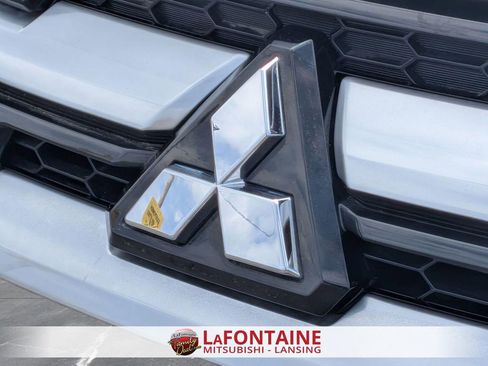 Used 2022 Mitsubishi Outlander Sport SE AWD/4WD image 9