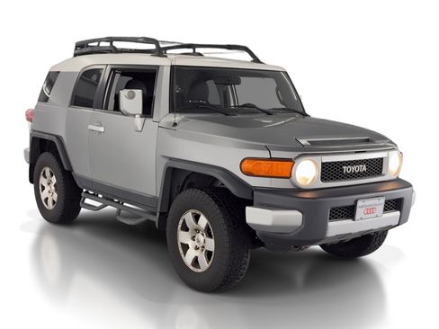Used 2010 Toyota FJ Cruiser 2WD image 7