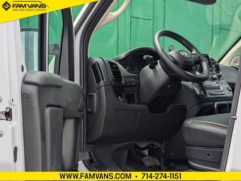 Used 2026 RAM ProMaster 2500 w/ Convenience Group FWD image 14