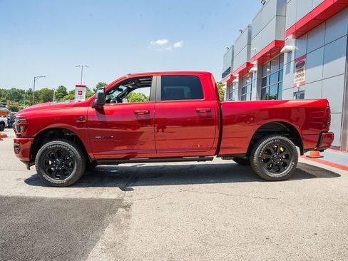 New 2026 RAM 2500 Laramie AWD/4WD image 4
