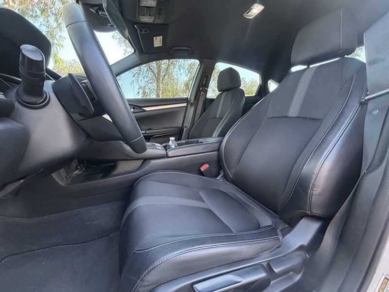 Used 2021 Honda Civic Sport image 10