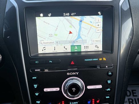 Used 2018 Ford Explorer Limited w/ Ford Safe & Smart Package image 29