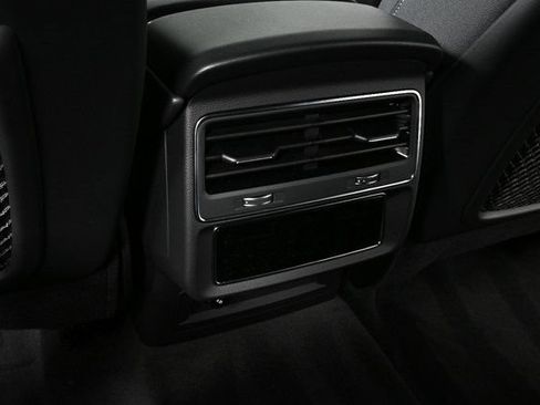 New 2026 Audi Q8 Premium Plus image 21