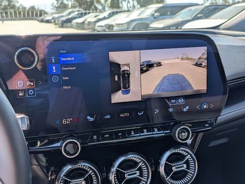 Used 2024 Chevrolet Blazer EV LT AWD/4WD image 23