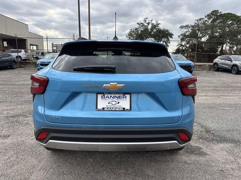New 2026 Chevrolet Trax LT w/ Sunroof Package image 6