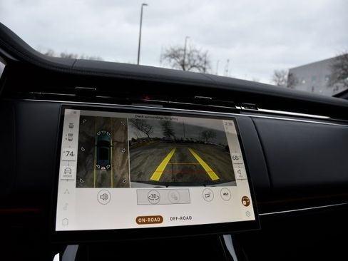 Used 2024 Land Rover Range Rover Sport Dynamic SE image 16