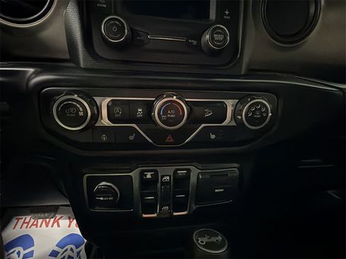 Used 2019 Jeep Wrangler Unlimited Sport S image 10