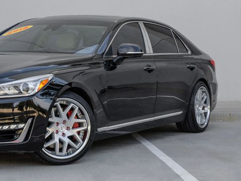 Used 2018 Genesis G90 5.0 Ultimate image 9