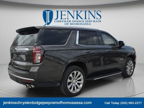 Used 2021 Chevrolet Tahoe Premier w/ Premium Package AWD/4WD image 5
