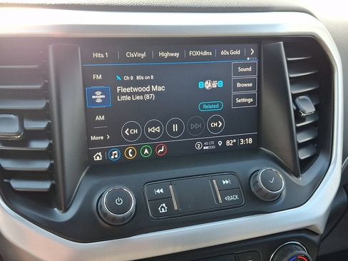 Certified 2023 GMC Acadia SLT w/ Technology Package AWD/4WD image 18