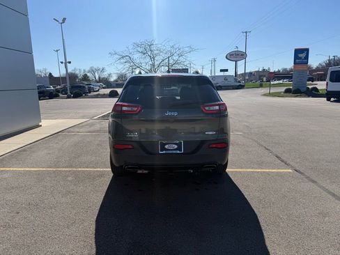 Used 2016 Jeep Cherokee Latitude w/ Safety/Convenience Group image 31