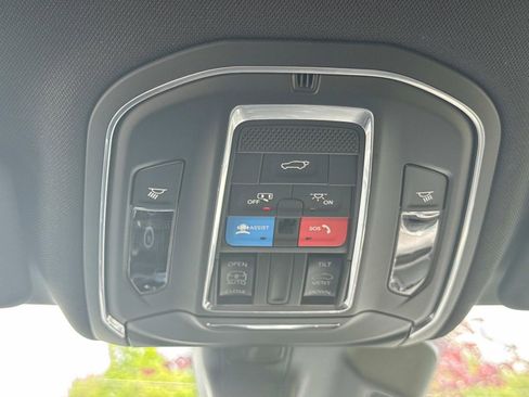 New 2026 Jeep Grand Cherokee Laredo X AWD/4WD image 21