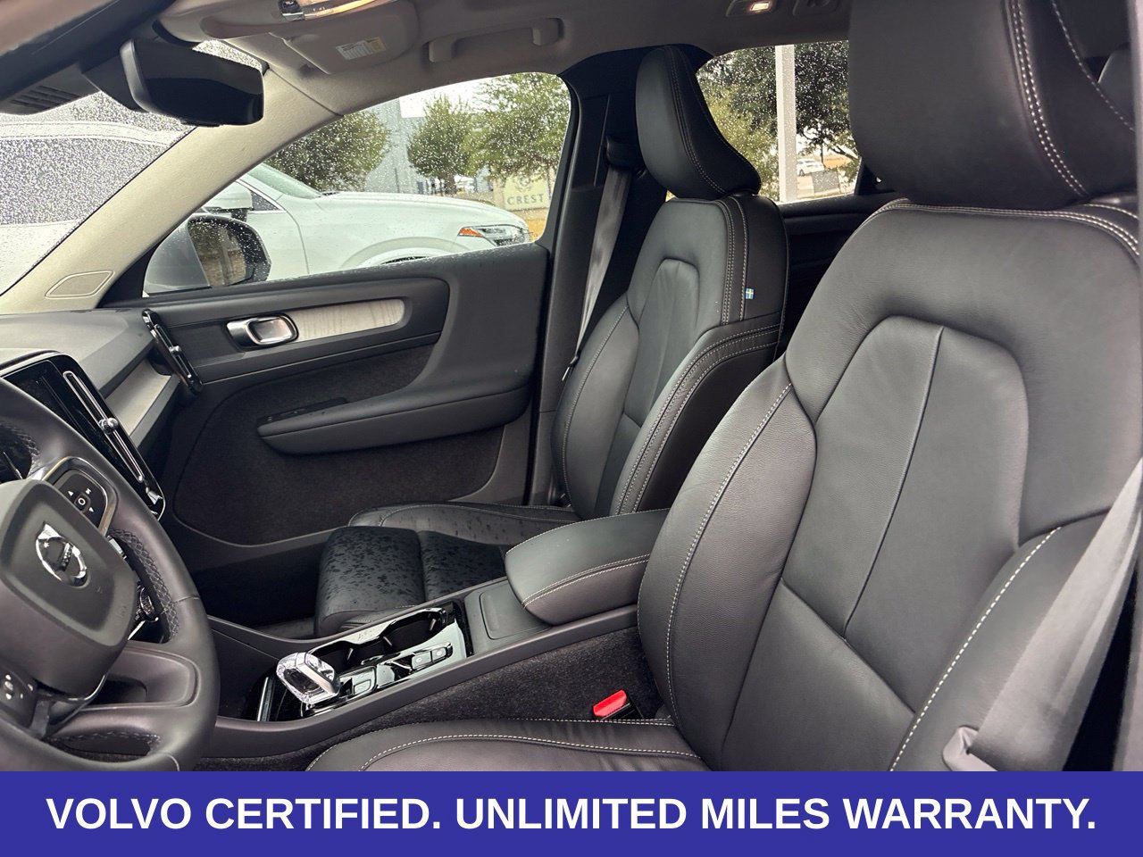 Used 2023 Volvo XC40 B5 Plus w/ Protection Package Premier AWD/4WD image 16