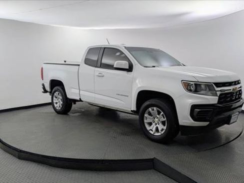 Used 2022 Chevrolet Colorado LT w/ Fleet Safety Package RWD image 11
