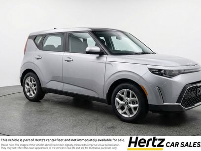 Used 2025 Kia Soul LX w/ LX Technology Package
