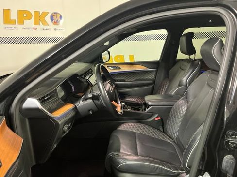 Used 2021 Jeep Grand Cherokee L Summit AWD/4WD image 14