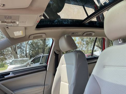 Used 2019 Volkswagen Golf Alltrack SE AWD/4WD image 14