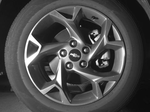 Used 2025 Chevrolet Trax LT w/ LT Convenience Package FWD image 13
