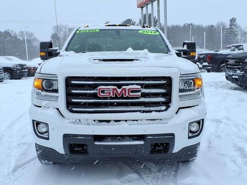 Used 2019 GMC Sierra 2500 SLT w/ Duramax Plus Package image 12