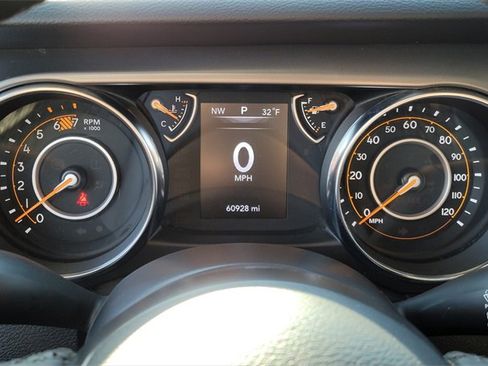 Used 2023 Jeep Wrangler Sport S image 30