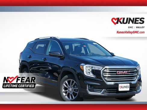 Used 2023 GMC Terrain SLT w/ Infotainment Package II AWD/4WD image 1