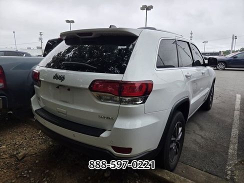 Used 2020 Jeep Grand Cherokee Laredo RWD image 6