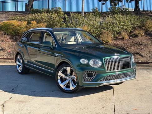 Used 2023 Bentley Bentayga Extended Wheelbase image 7