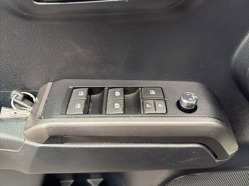 Certified 2018 Toyota Tacoma TRD Sport image 18