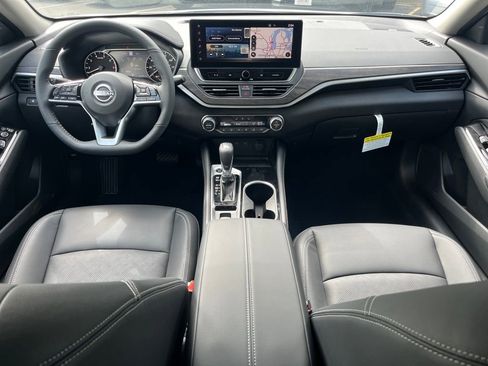 New 2025 Nissan Altima 2.5 SL image 19