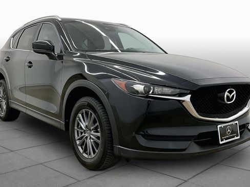 Used 2017 MAZDA CX-5 Touring w/ Preferred Equipment Package FWD image 3