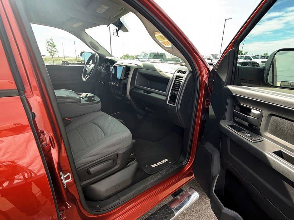 Used 2013 RAM 2500 Tradesman w/ Chrome Appearance Group AWD/4WD image 29