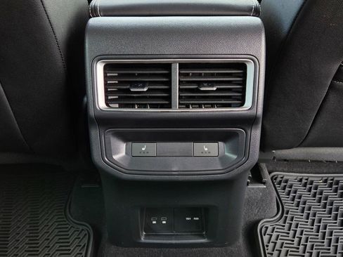 Certified 2024 Volkswagen Atlas Cross Sport SEL R-Line AWD/4WD image 63