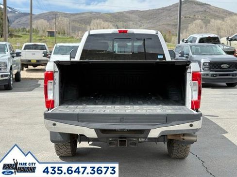Used 2019 Ford F350 Lariat w/ Lariat Value Package AWD/4WD image 5
