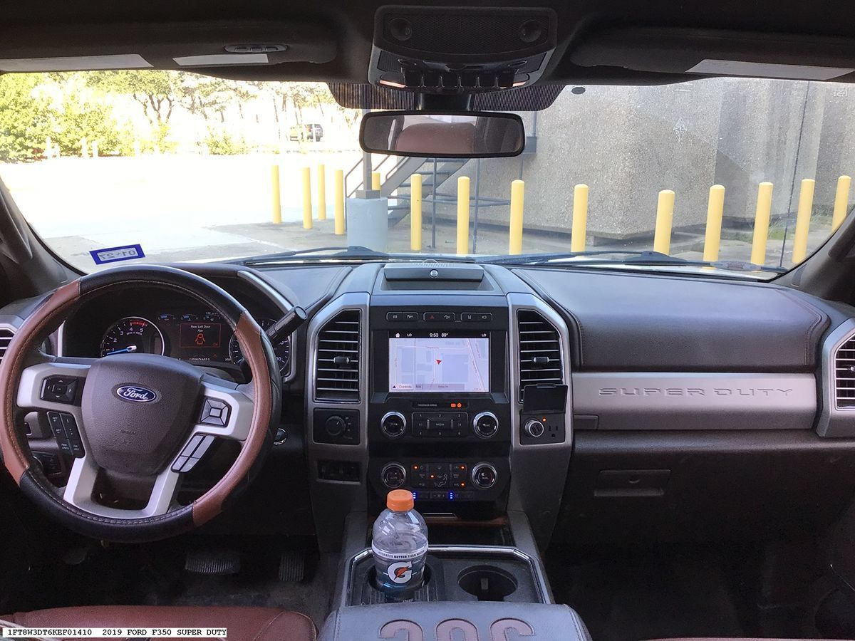 Used 2019 Ford F350 King Ranch w/ King Ranch Ultimate Package AWD/4WD image 11