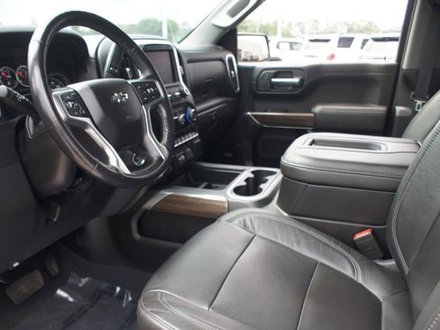 Used 2020 Chevrolet Silverado 1500 LT Trail Boss AWD/4WD image 12
