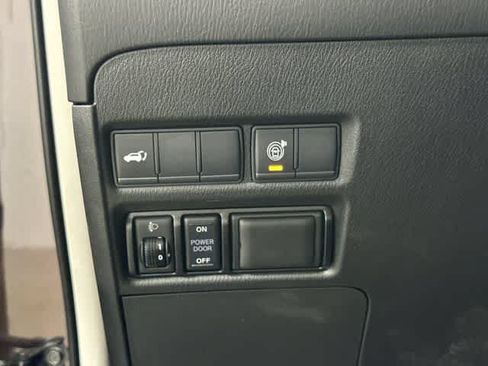 Used 2018 Nissan Armada SL w/ Premium Package AWD/4WD image 19