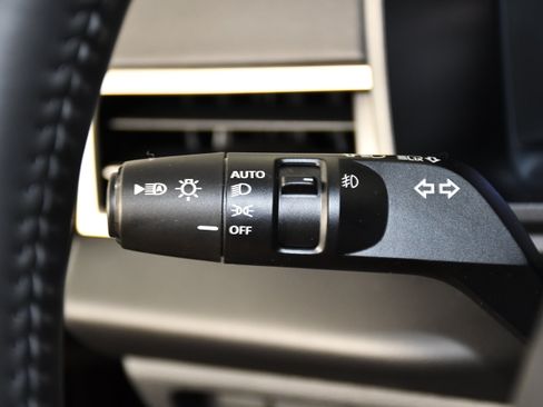 Used 2025 Mitsubishi Outlander SE AWD/4WD image 22