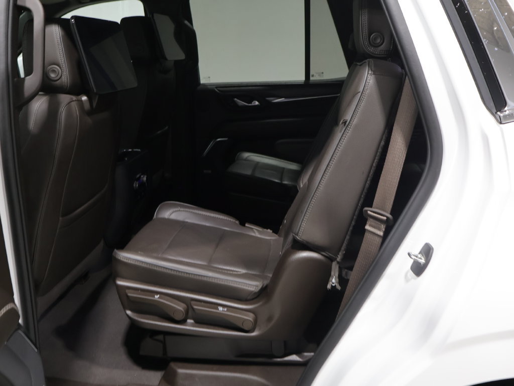 Used 2024 GMC Yukon Denali w/ Denali Reserve Package AWD/4WD image 17