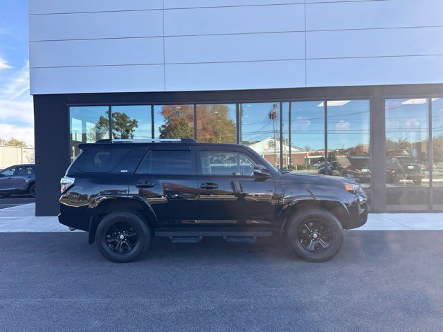 Used 2024 Toyota 4Runner SR5 Premium w/ Moonroof Package AWD/4WD image 2