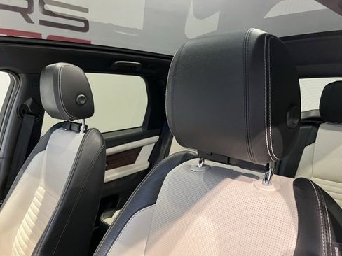 Used 2022 Land Rover Discovery Sport S R-Dynamic image 21