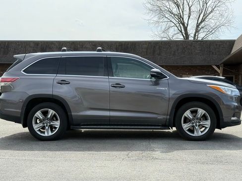 Used 2016 Toyota Highlander Limited Platinum AWD/4WD image 6