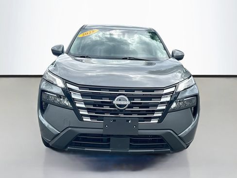 Certified 2025 Nissan Rogue SV AWD/4WD image 2